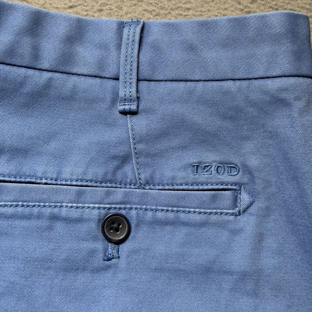 IZOD Saltwater Mens 36 Stretch Chino Shorts Blue Flat Front Casual 9.5 Inseam - Picture 3 of 9